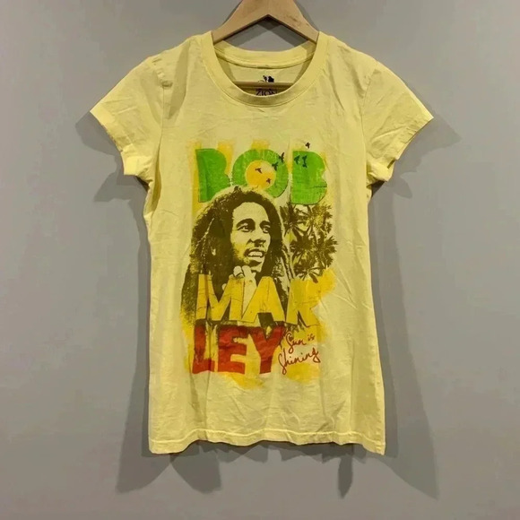Bob Marley Sun is Shinning Zion  Official T-Shirt - Picture 1 of 9